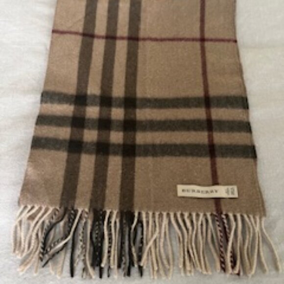 Burberry 100% Cashmere Scarf • Classic Check Camel - Picture 4 of 5